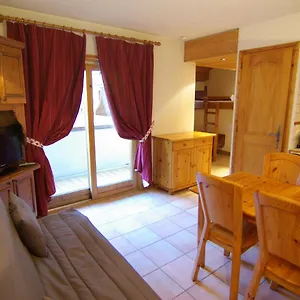 studio-chamonix-mont-blanc-argentire.hotels-rhonealpes.com/